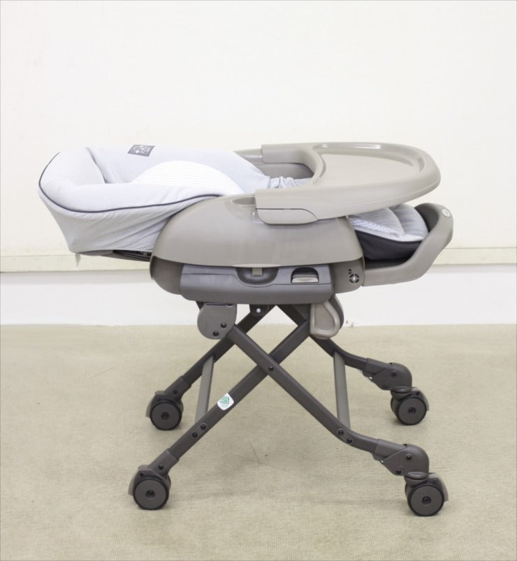 <現貨>Combi x Akachan 限定版 Baby Station 兩用餐搖椅