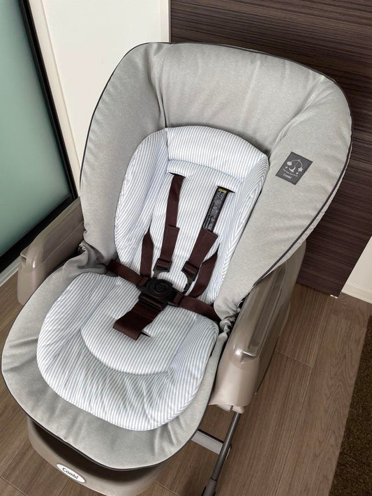 <現貨>Combi x Akachan 限定版 Baby Station 兩用餐搖椅