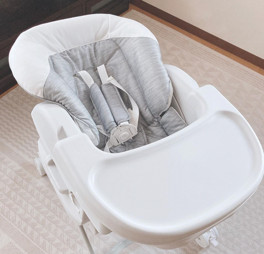 <現貨> Katoji Piccolo *SALE* 兩用餐搖椅 (天灰白墊)