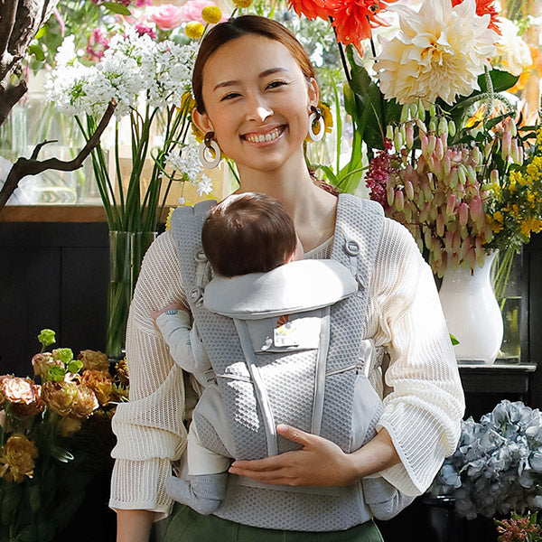 日本限定色：Ergobaby Breeze 四式透氣揹帶