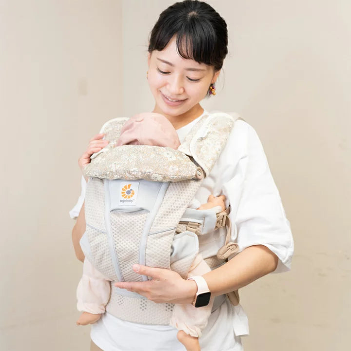 日本限定色：Ergobaby Breeze 四式透氣揹帶