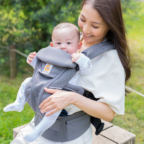 日本限定色：Ergobaby Breeze 四式透氣揹帶